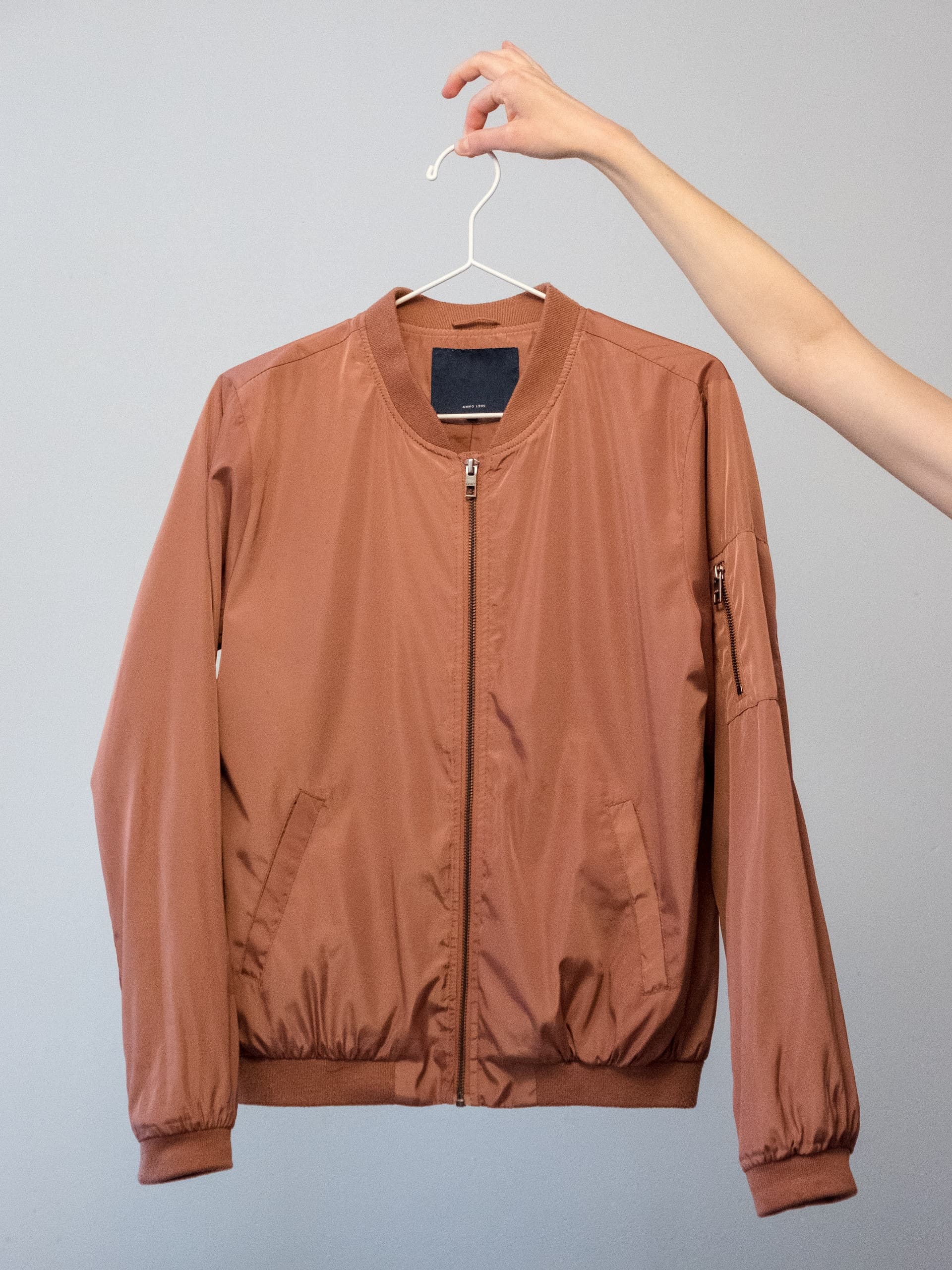 gallery-item